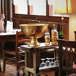 Al Fogolâr Rooms&osteria With Saunaland