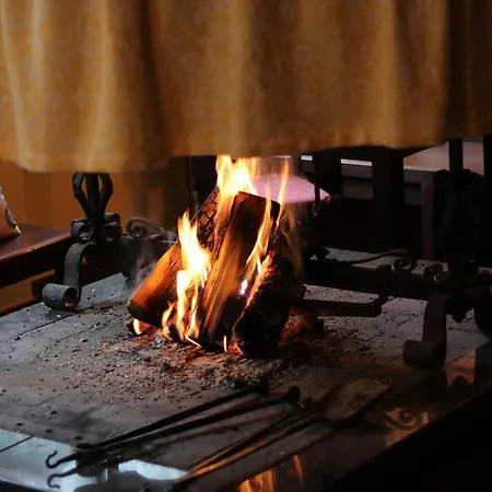 Al Fogolar & Osteria With Saunaland Otel 3*