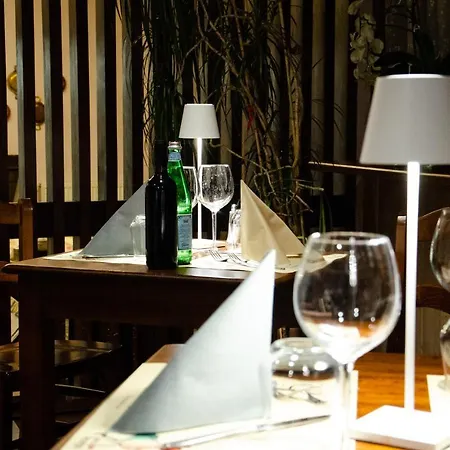 Al Fogolar & Osteria With Saunaland Otel 3*