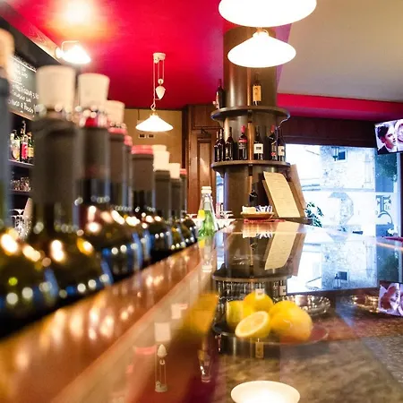 Al Fogolar & Osteria With Saunaland فندق تولميتزو